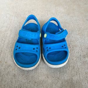 Toddler size 7 Crocs Sandals
